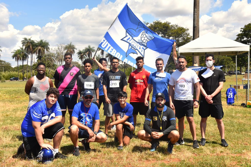 Equipes de futebol americano do DF começam seleção de novos