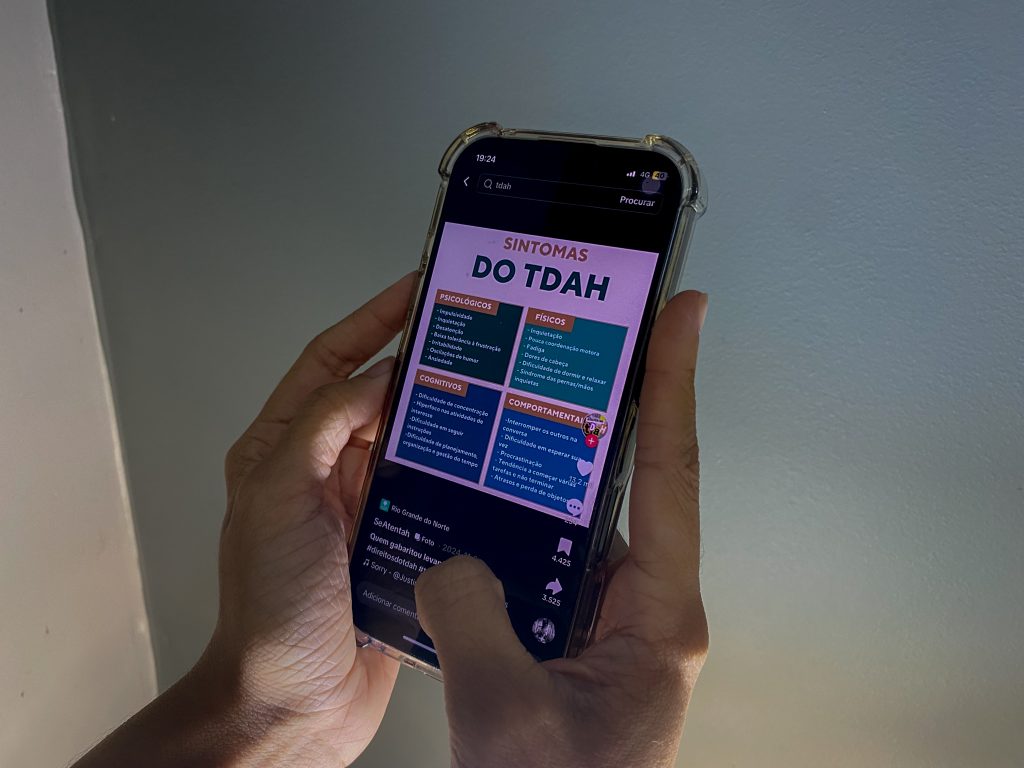 O bingo de sintomas é extremamente comum no TikTok, nos comentários é possível observar várias pessoas se identificando e deduzindo ter o transtorno. / Foto: Paola Cieglinski