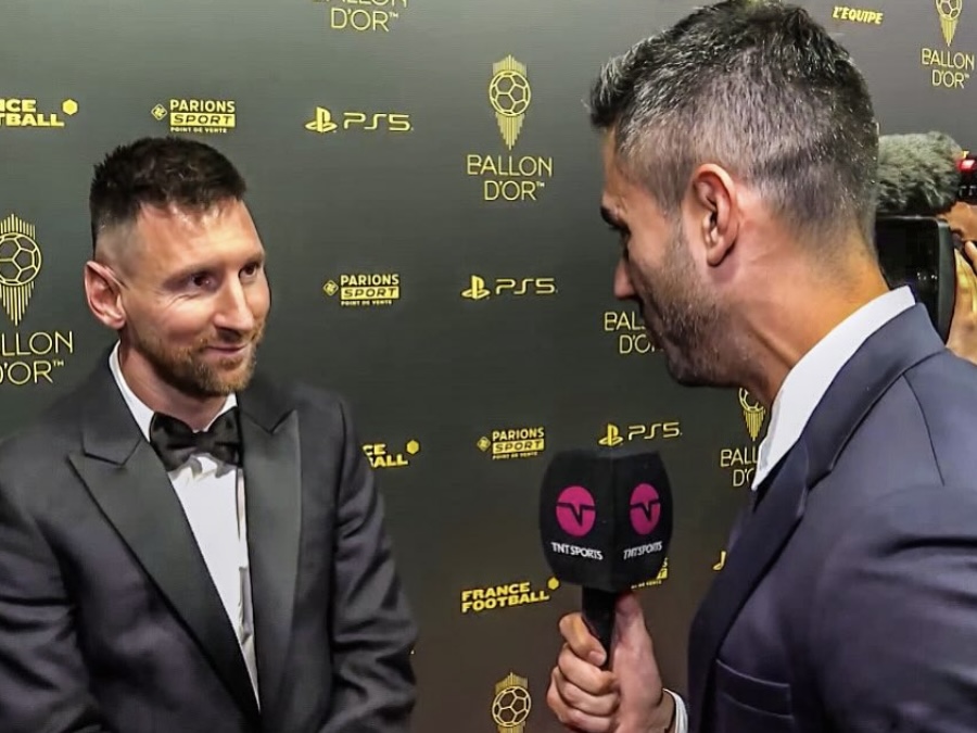 Marcelo entrevistou Messi em 2023, após o jogador ganhar a oitava Bola de Ouro da carreira